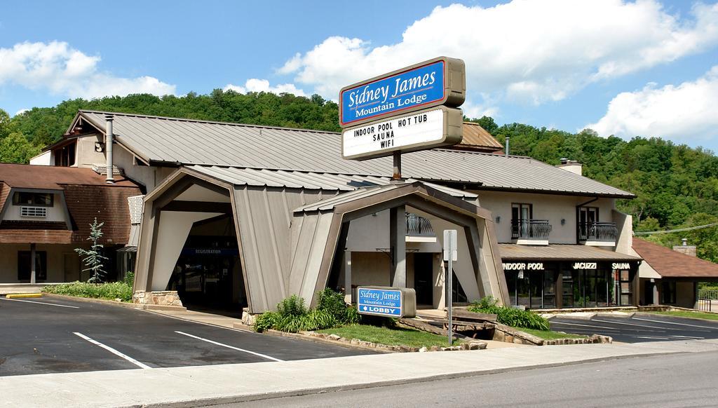 Sidney James Mountain Lodge Gatlinburg Bagian luar foto
